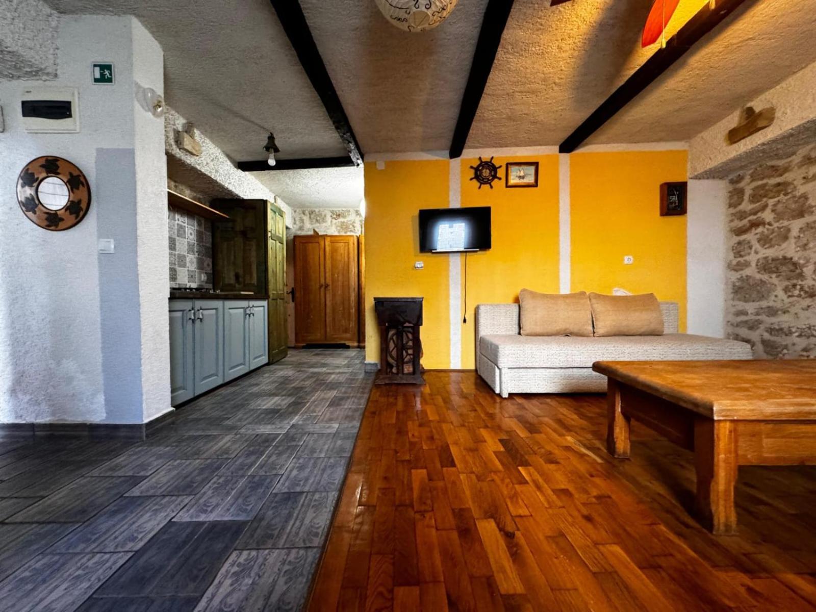 Apartments Voltera Parking Space Near The House Betina  Εξωτερικό φωτογραφία