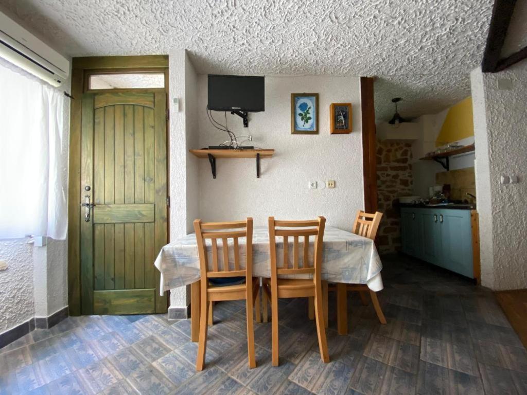 Apartments Voltera Parking Space Near The House Betina  Εξωτερικό φωτογραφία