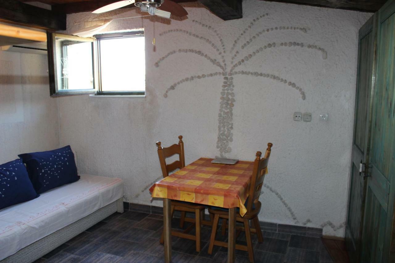 Apartments Voltera Parking Space Near The House Betina  Εξωτερικό φωτογραφία